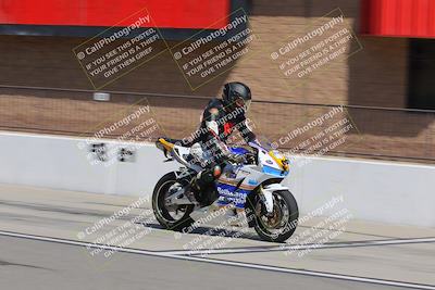 media/Aug-27-2022-Fastrack Riders (Sat) [[c588535105]]/Level 2/Session 1 Start Finish/